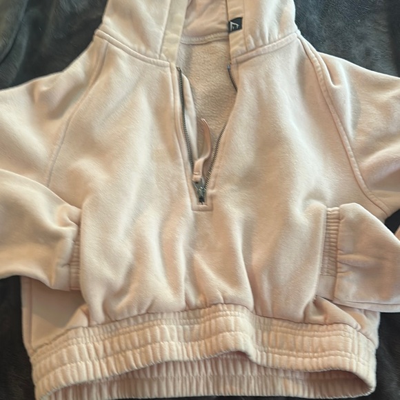 Gymshark Pink Crop Top Hoodie - Picture 2 of 4